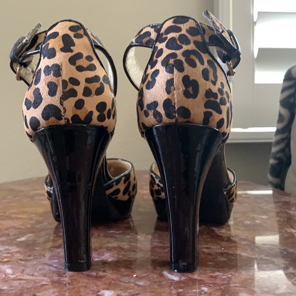 Adrienne Vittadini leather calf hair, leopard print, size 7, barely worn. - Picture 4 of 6